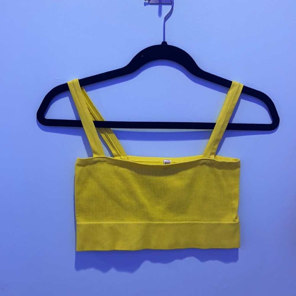 super cute yellow crop top